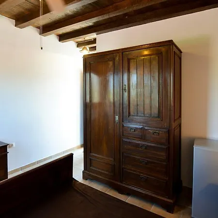 Vila Barons Mansion Naxos City