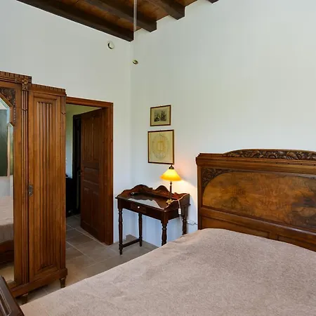 Barons Mansion Vila *